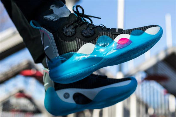 李宁韦德之道8测评 韦德wow8脚感怎么样