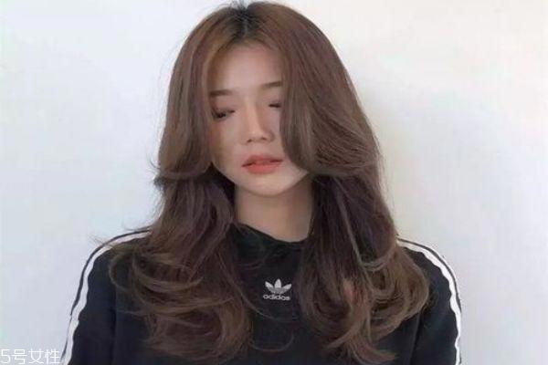 中长发配什么卷好看 好看的中长发卷发发型