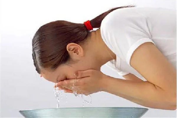 洗脸可以用香皂吗 洗脸用什么皂最好