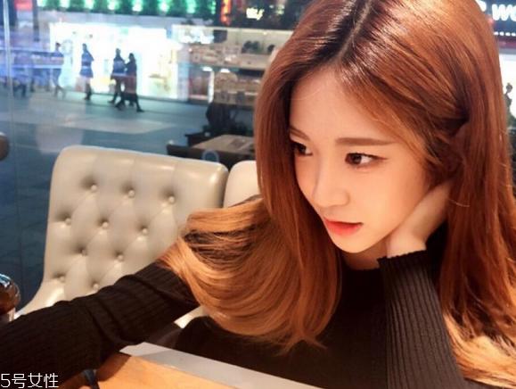 2022年流行的发型女生 适合自己的发型才最美