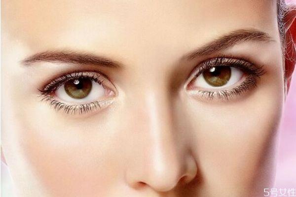 去肿眼泡的手术有什么呢 手术之前要注意什么呢