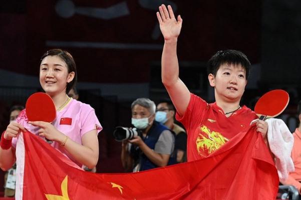 今日稳拿两枚金牌 打羽毛球的好处