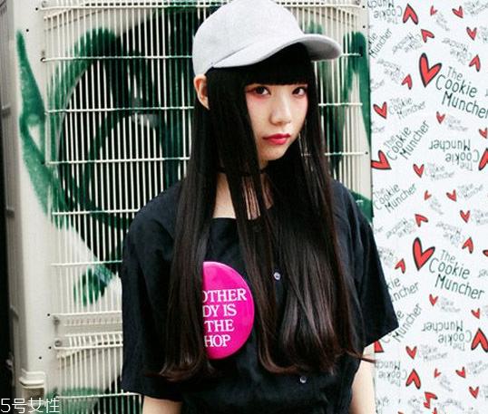 齐刘海怎么弄好看 2022年最流行的齐刘海