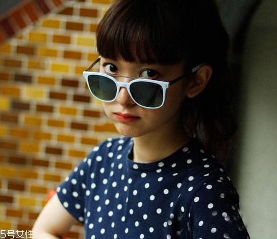 齐刘海怎么弄好看 2022年最流行的齐刘海