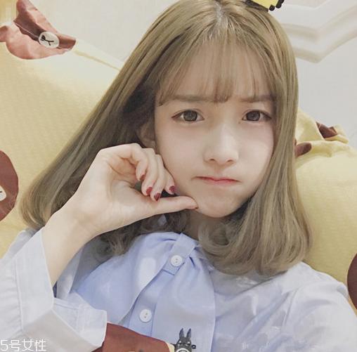 齐刘海怎么弄好看 2022年最流行的齐刘海