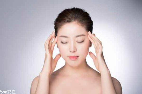 眼霜什么时候使用 眼霜的正确使用时间早晚