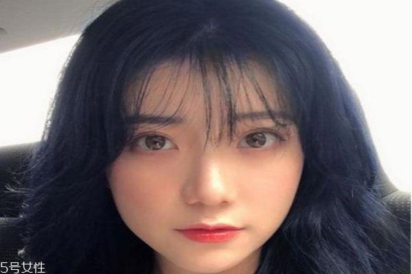 2019染什么颜色显皮肤白 2019流行染什么颜色