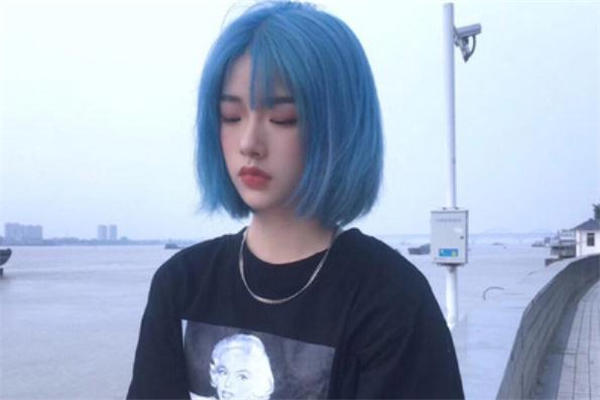 天使蓝头发怎么染 天使蓝掉色后变什么色