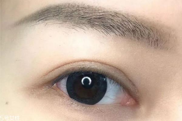 秋天妆容图片教程 最适合秋冬的眼妆