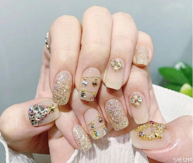 圣诞款美甲2020 圣诞系列美甲