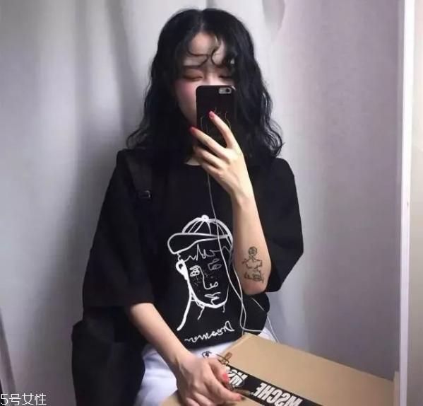 泡面头适合什么脸型 2022泡面头发型图片