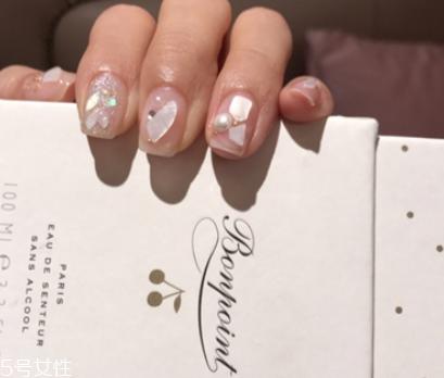 贝壳美甲图片2022新款式夏天 俏皮又仙气的4款贝壳指甲