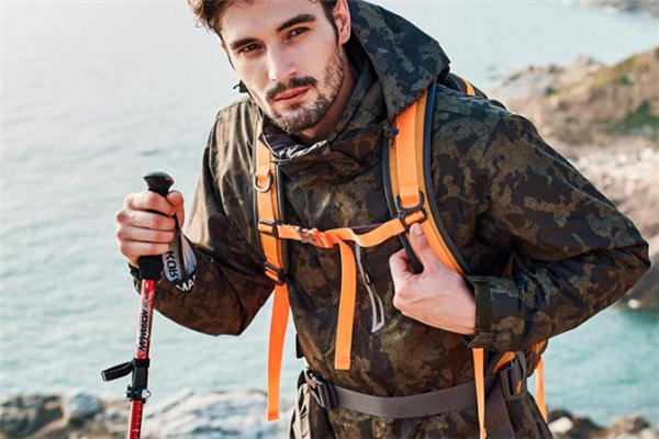 冲锋衣日常可以穿吗 冲锋衣日常穿难看吗