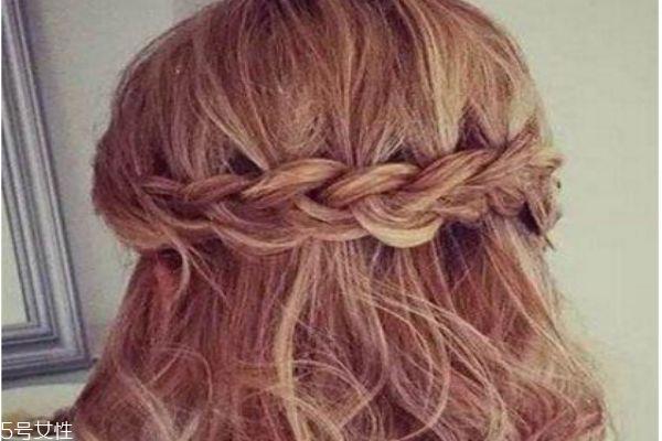 女生发型简单漂亮扎法 懒人扎出简单漂亮头发