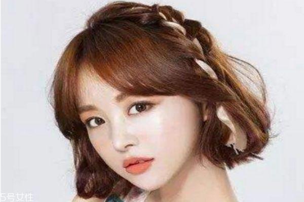 女生发型简单漂亮扎法 懒人扎出简单漂亮头发