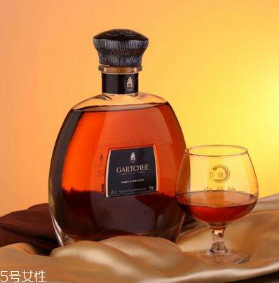 白兰地一瓶多少钱 爱酒人士必看