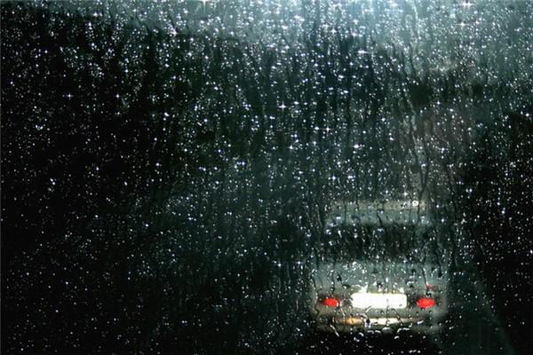 湖北柳林遭极端强降雨致21人遇难 下暴雨躲在哪里