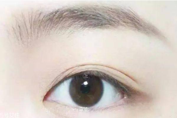 网红眼妆画法 浪漫大眼妆教程