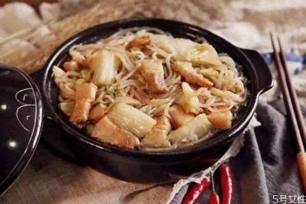 猪肉炖粉条怎么做好吃 猪肉炖粉条的简单做法