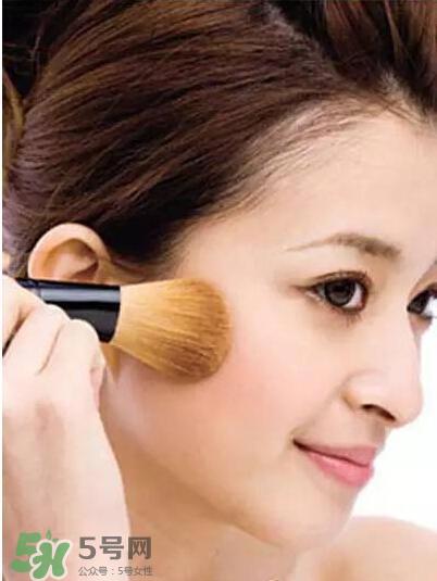 哑光是什么意思？化妆品哑光好不好？