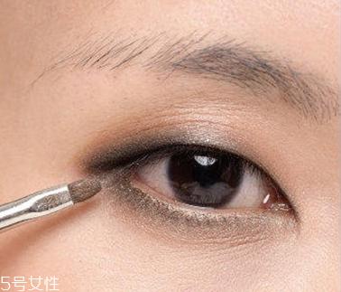 丹凤眼怎么画眼妆 丹凤眼化妆教程