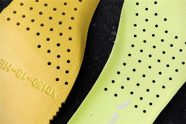 安踏氢跑鞋测评 安踏flashlite跑鞋评测