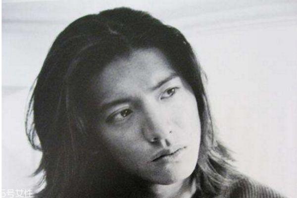 男生长发发型有哪些 男生留长发有几种发型