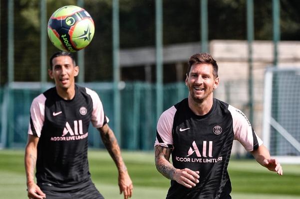 巴黎官推发梅西训练照 踢足球对身体的危害