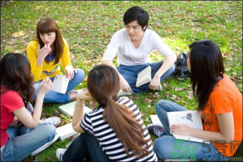 女子被针扎一下倒地身亡 毒狗针会致人死亡吗？