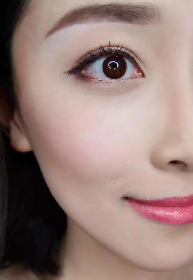 日韩妆容和欧美妆容哪个好看_画法步骤图解