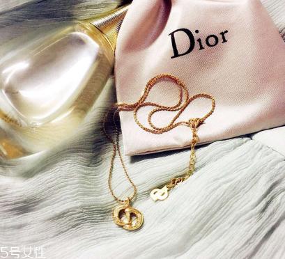 水钻是什么材质 带你了解下