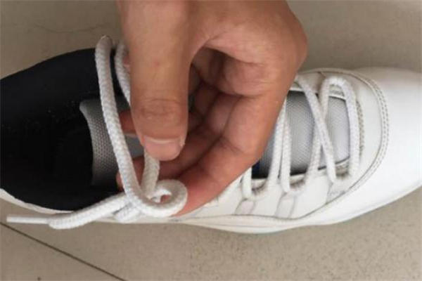 aj11 low鞋带系法 隐藏式鞋带系法教程
