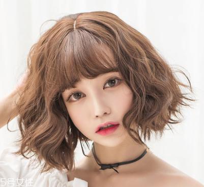 文艺短发女生发型图片 自然有个性不撞脸