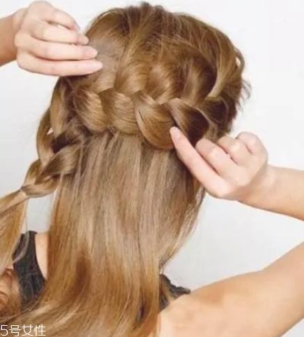 自己怎么扎马尾好看 好看的马尾辫扎法