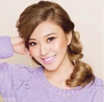 自己怎么扎马尾好看 好看的马尾辫扎法