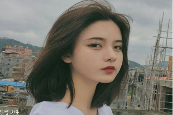 什么颜色头发显白 显白的发色