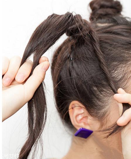如何自己做简单盘发 双丸子头最好看的扎法