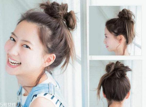 如何自己做简单盘发 双丸子头最好看的扎法