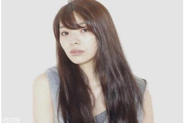 长宽脸适合什么发型 长宽脸女生适合的发型