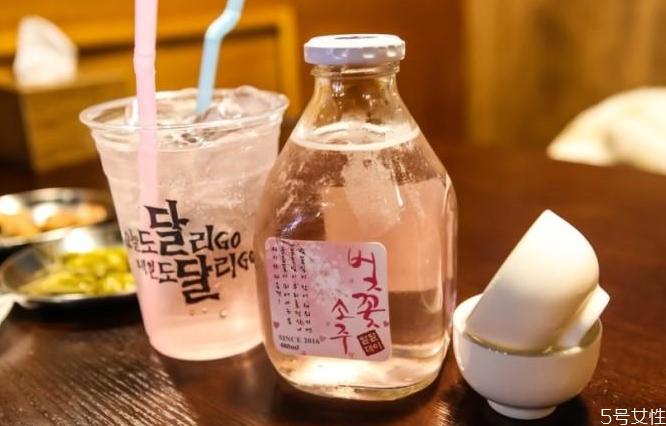 韩国烧酒哪个牌子好喝 韩剧里的烧酒哪个牌子