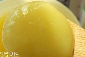 蜂王浆是什么味道?辣味跟酸味