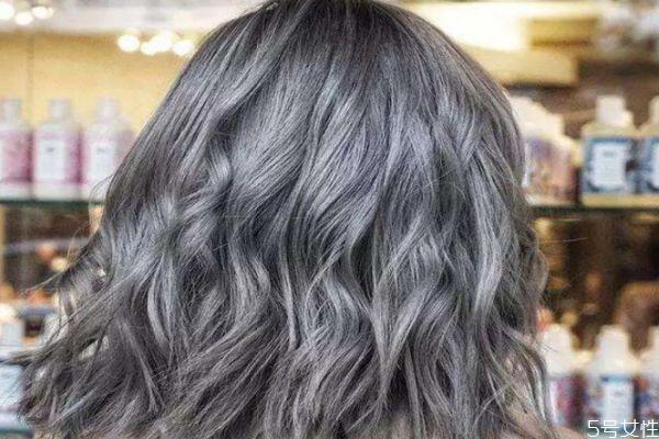 女生染什么颜色的头发好看 今年好看的发色都在这