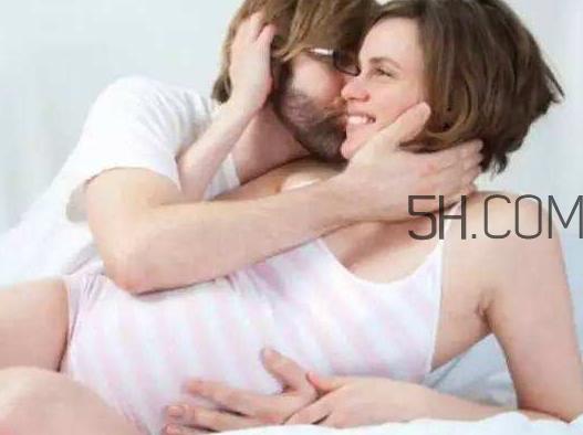 孕晚期同房有助于生产吗？孕晚期同房对胎儿有影响吗？