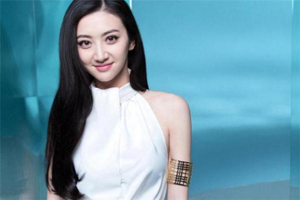 自体脂肪填充眼窝安全吗 自体脂肪丰眼窝副作用