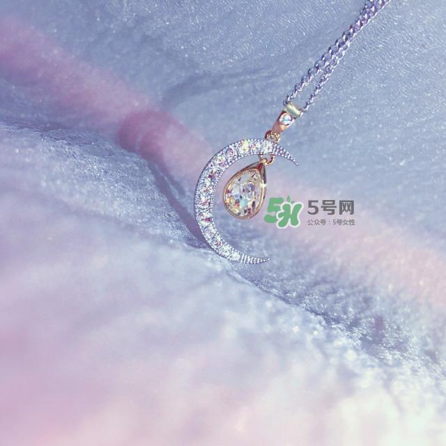 施华洛世奇月亮项链多少钱_专柜价格