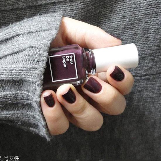 深色美甲图片2022款式 美甲图片2022款式显气质