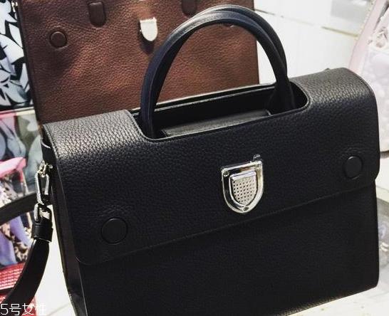 dior迪奥包包哪款好？这几款最经典