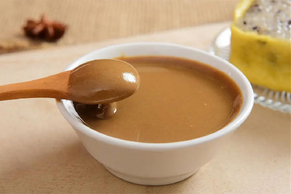 芝麻酱怎么调制最好吃 芝麻酱加热水稀释还是冷水