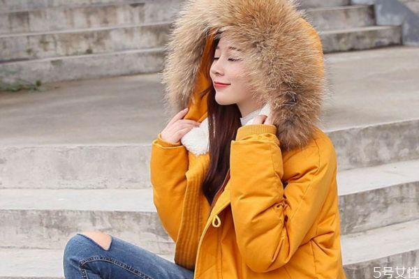 羽绒服有油渍怎么洗 羽绒服一般几天干