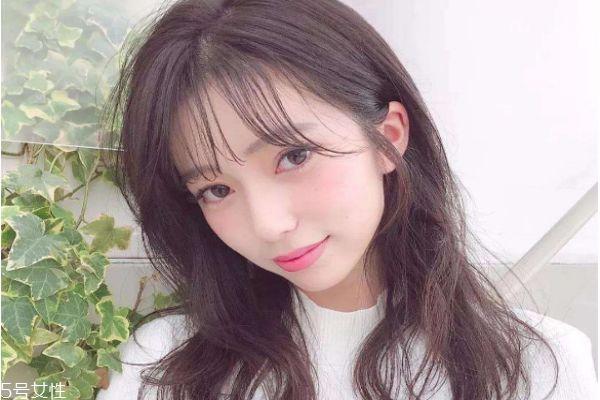 脸大圆适合什么发型 适合大脸女生的发型